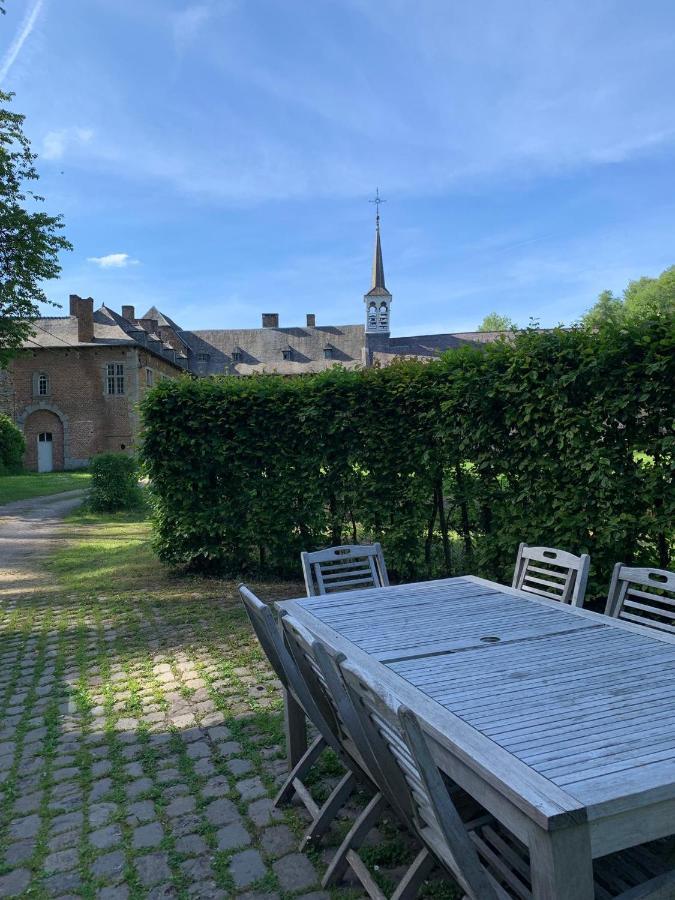 La Porterie De L'Abbaye De Marche Les Dames Namen Buitenkant foto